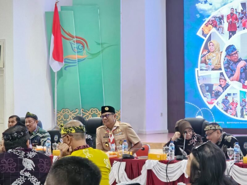 Foto Basri Rase Dalam Acara Dialog RT Se - Bontang Utara